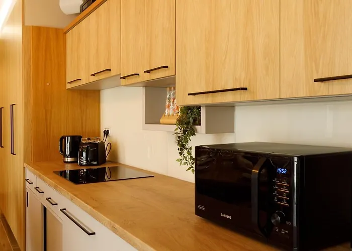 Royal Cafe Apartman
