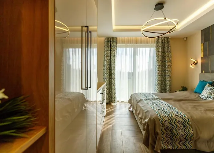 Royal Cafe Apartman
