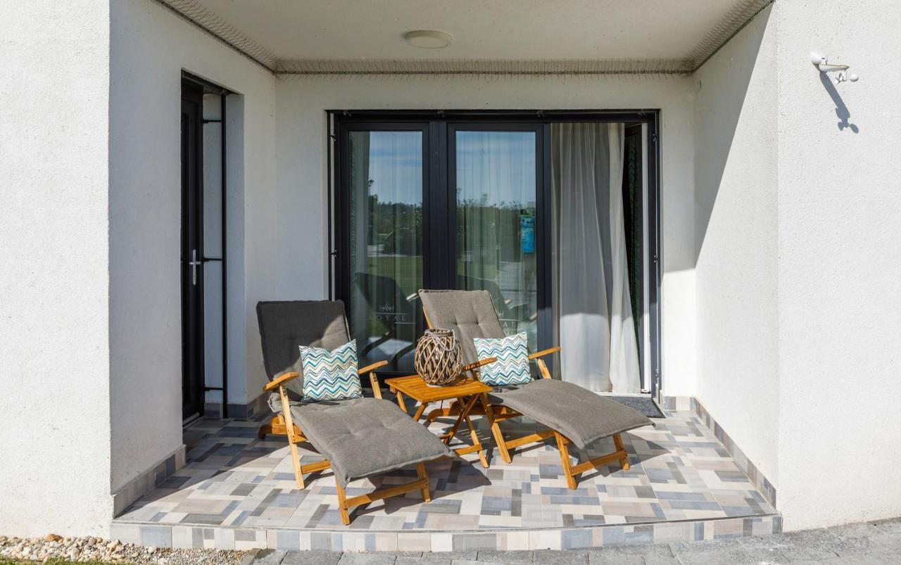Royal Cafe Apartment Keszthely
